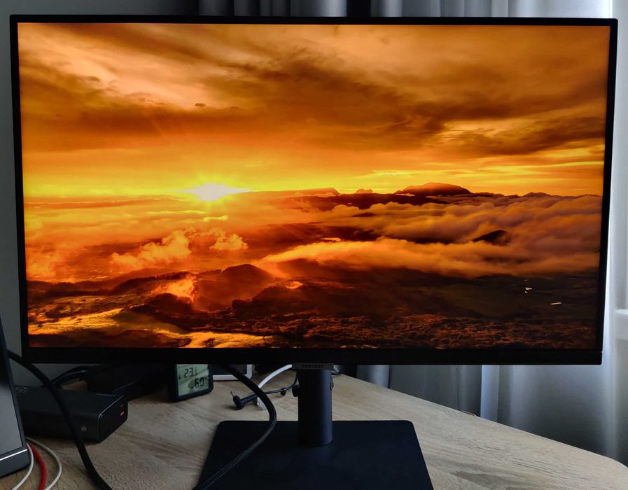 Монітор 27" Samsung S8 S27A800U (LS27A800UNIXCI)