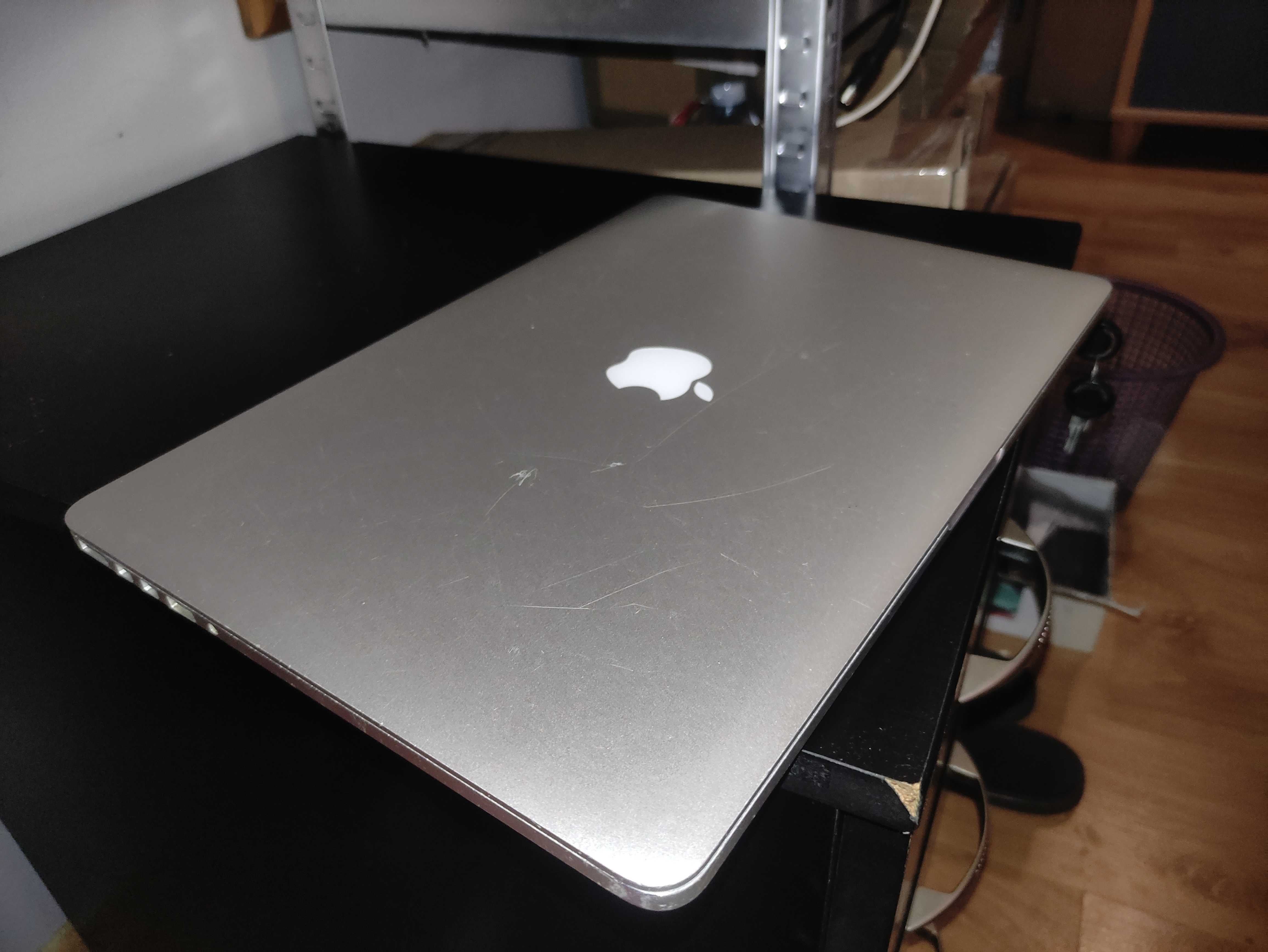 komputer notebook Macbook PRO A1398