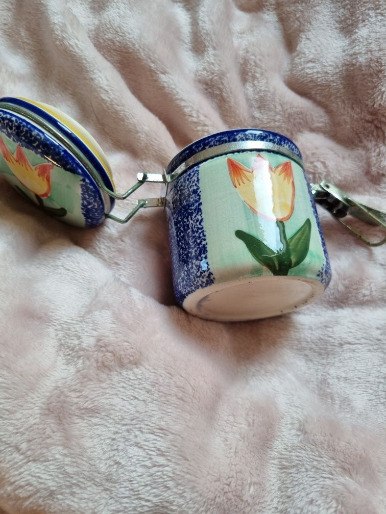 Ceramiczny pojemnik