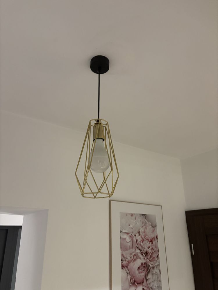 Lampa wiszaca zlota