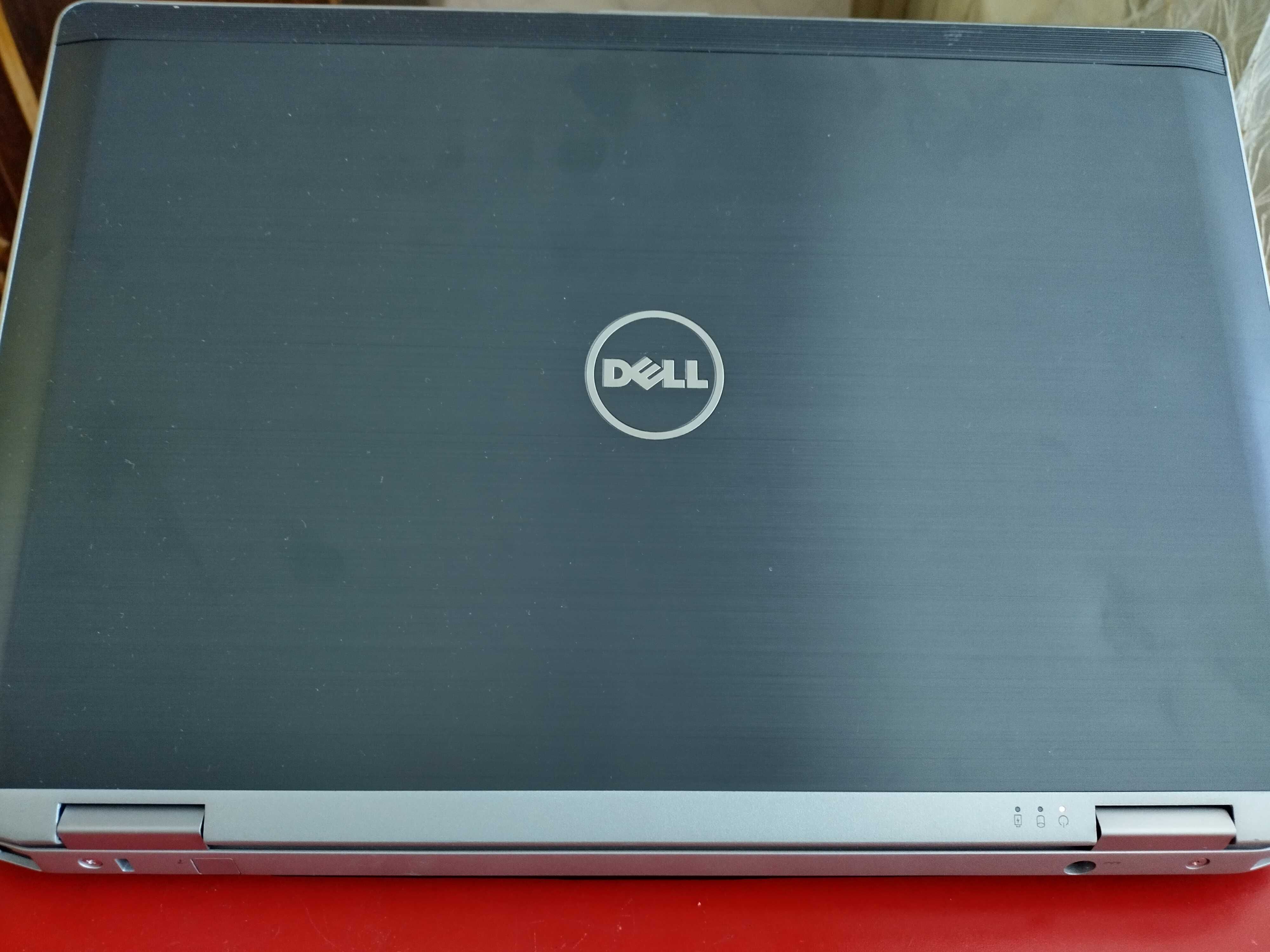 Dell  класний ноутбук для роботи або навчання
