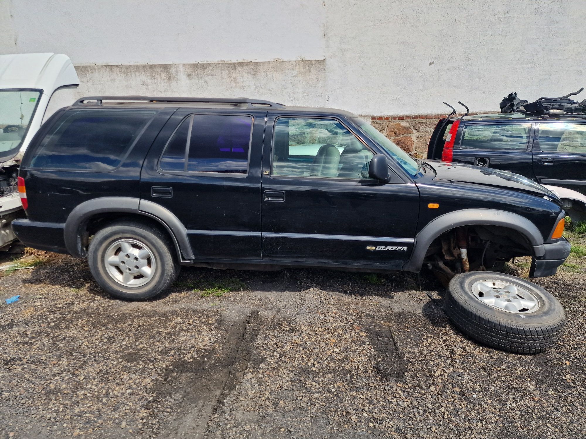 Chevrolet Blazer S10 4.3 V6  4x4 jimmy GMC 4l60e samochód na części