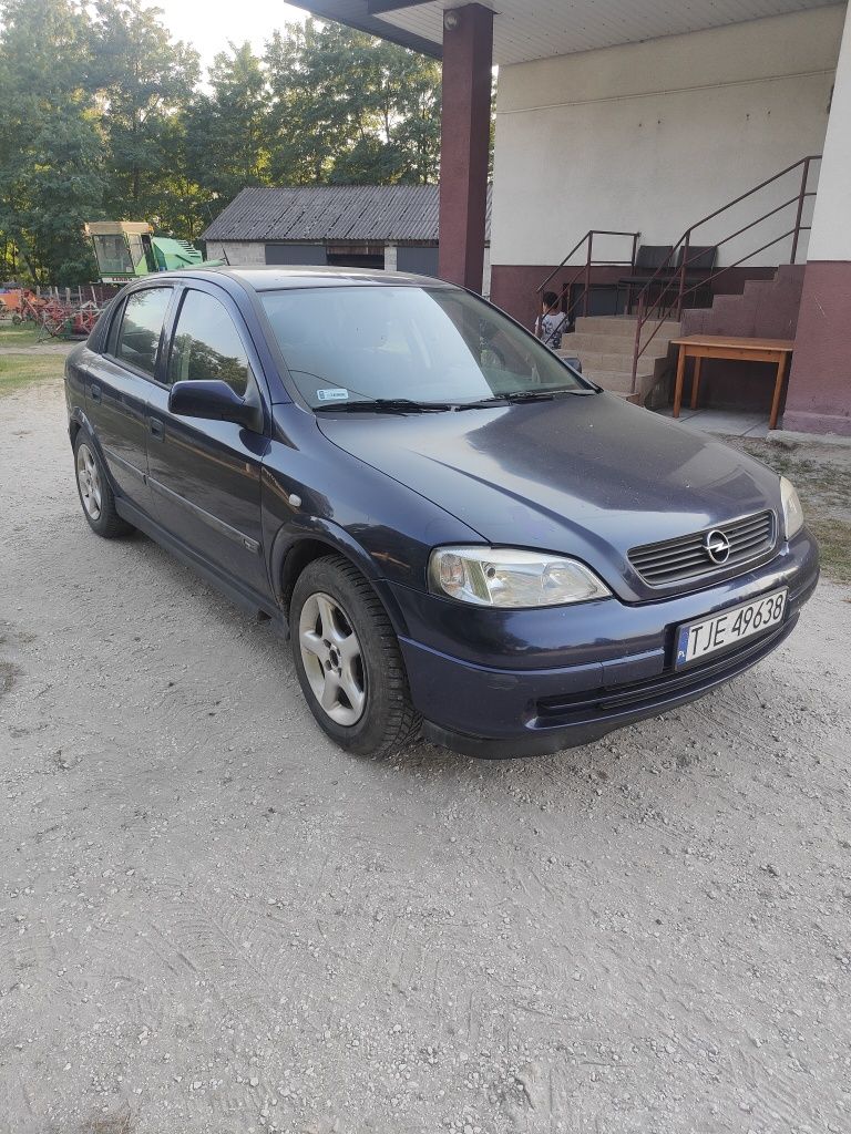 Astra 1.6 B+G Hak