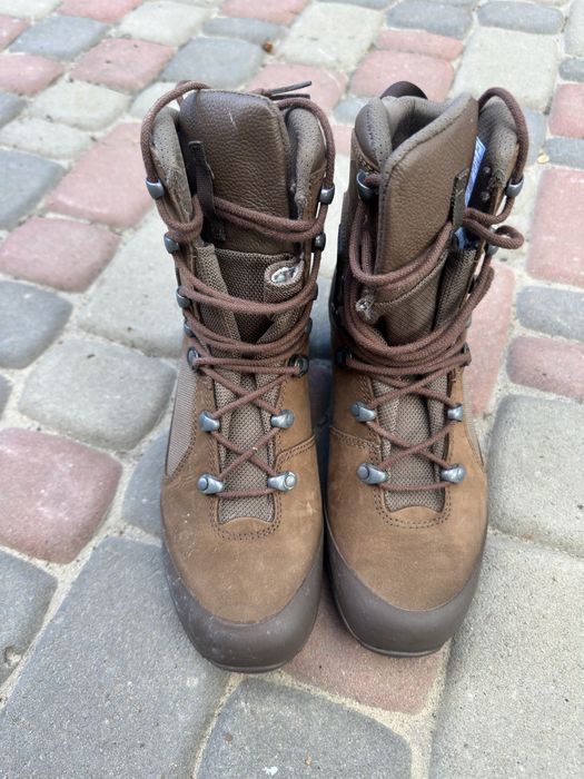 Берци nepal pro 26,5-27 розмір