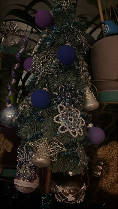 Макраме ялинка ручна робота, сніжинки з бісеру та скляних бусин-430 гр