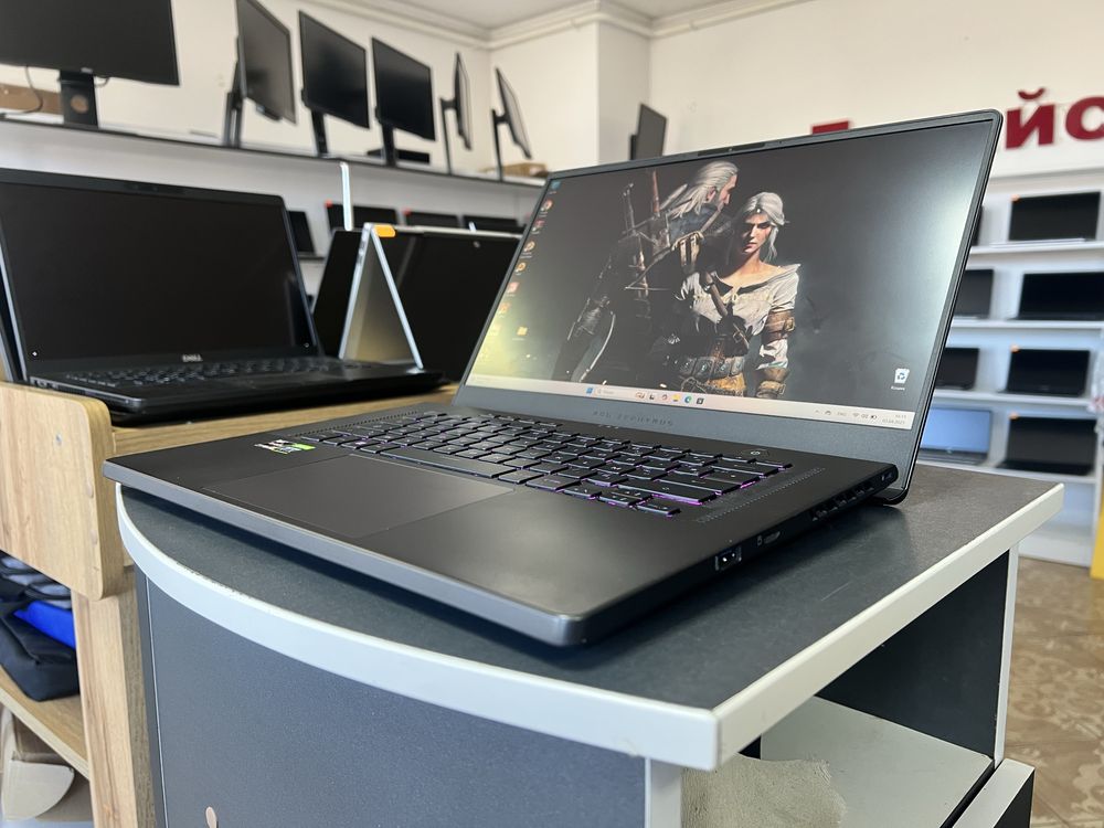 Asus ZEPHYRYS G15 / Ryzen 7-6800HS / RTX 3060 /165Hz /2.5K /16Gb / 512