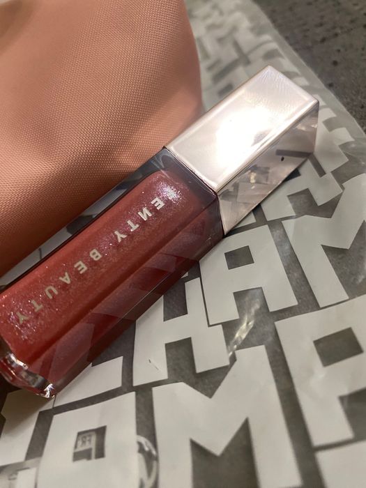 Fenty Gloss - 2 Fu$$y e 1 Fenty Glow