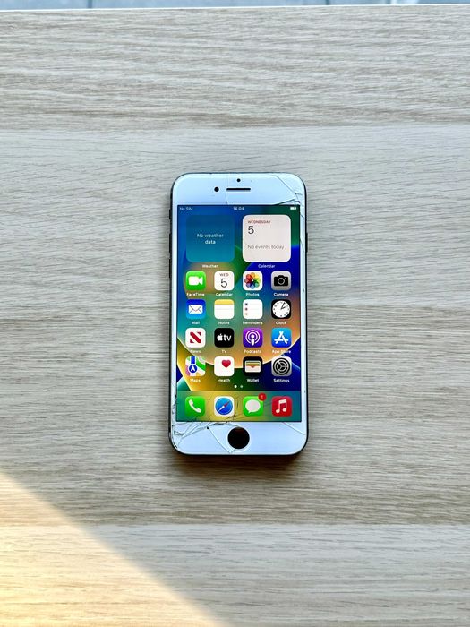 Wyświetlacz do iPhone 8 – Sprawny Dotyk