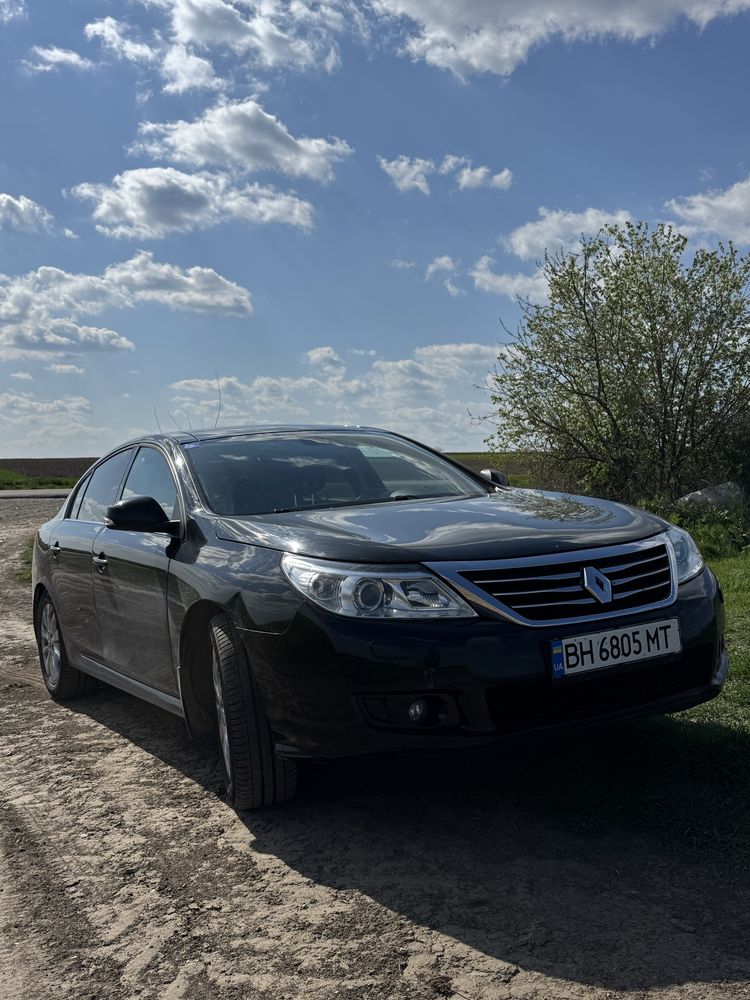 Renault Latitude 2011г Bose