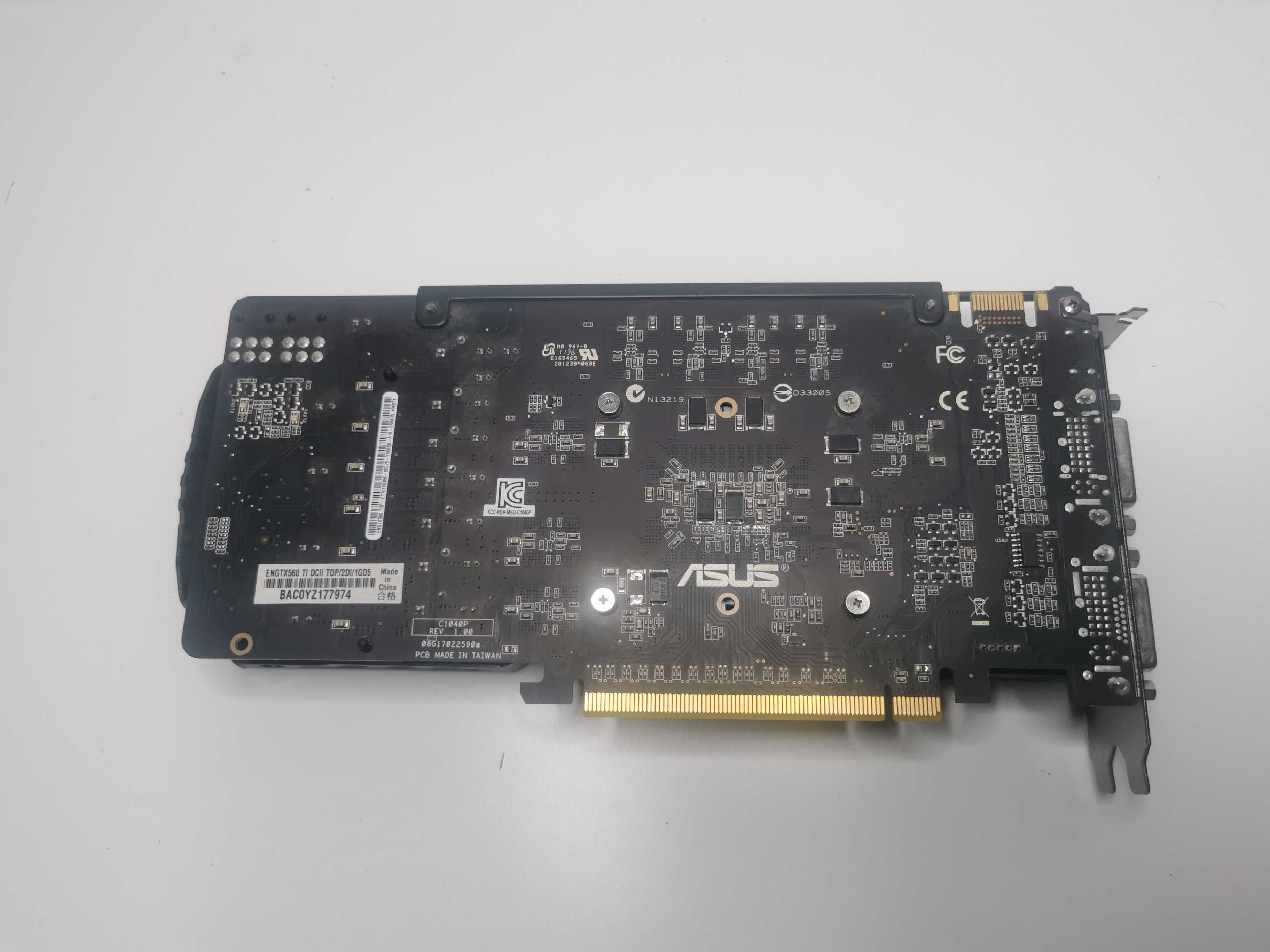 Vendo Placa Gráfica ASUS ENGTX560 DCII 0C/2Di/1GD5