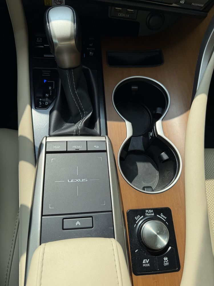 Продаю Lexus RX 450h 2021р