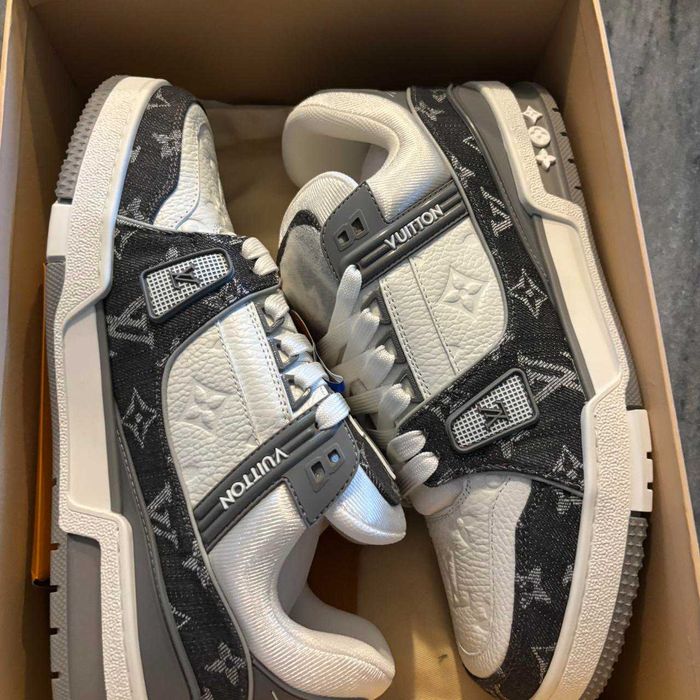 Louis Vuitton Trainer White Grey Gum Biegania / Rozmiar.44