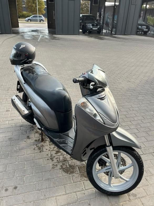 Продам honda sh 300