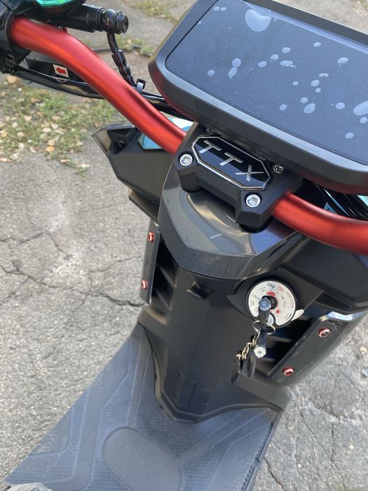 Електроскутер Corso Hurricane 2500W 72V/42Ah Lition