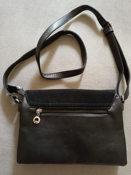 Продам сумку ,сумочку женскую чёрную