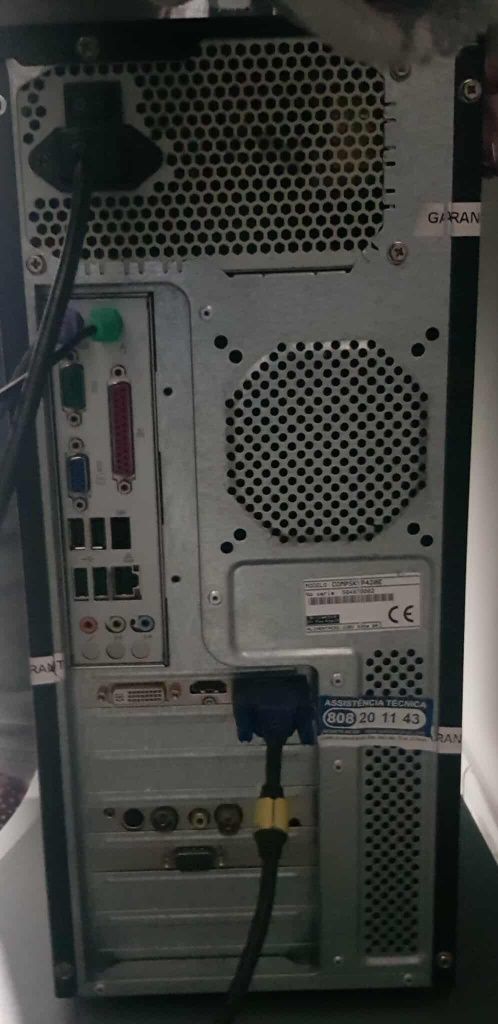 Computador de mesa completo