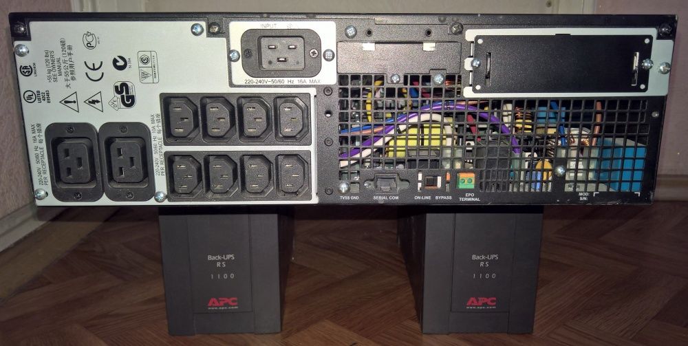 блок ИБП APC Smart-UPS RT3000XLI УПС синусоида