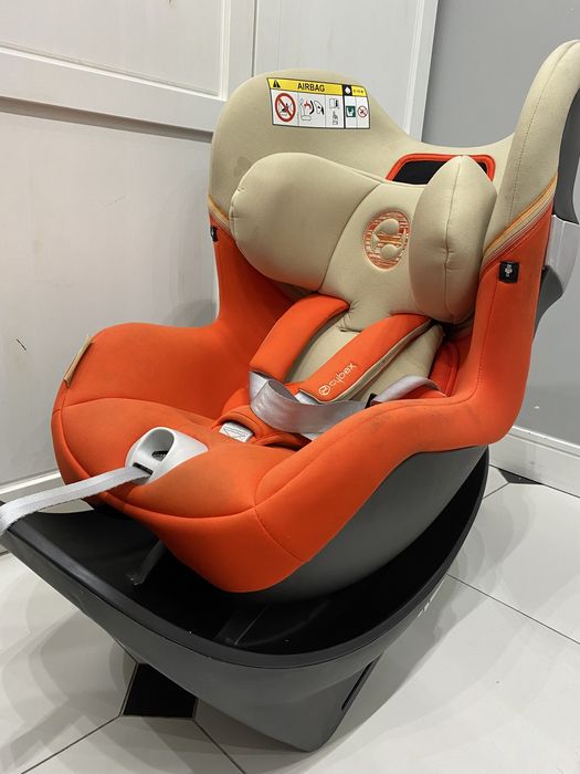 Fotelik samochodowy RWF 0- 18 cybex sirona m2 tyłem baza ISOFIX