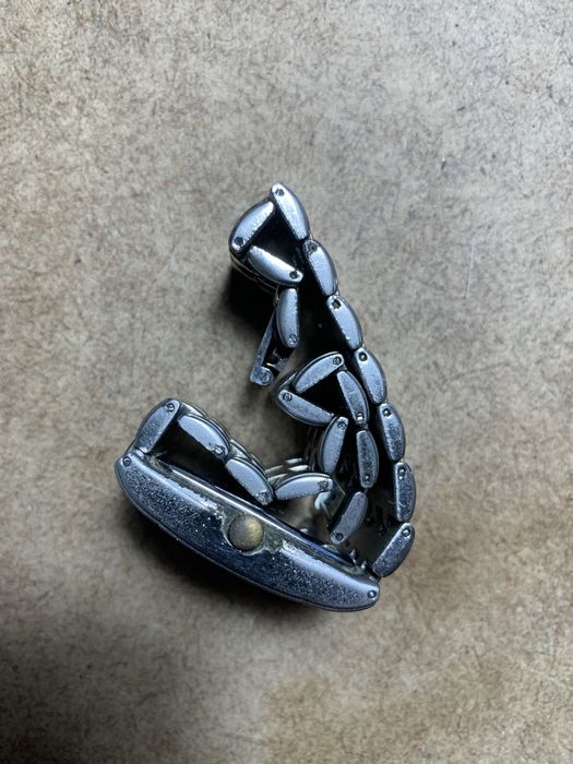 Годинник(кварцовий)в доброму стані