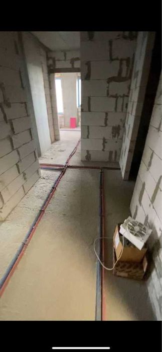 Продам 2к.квартиру вул.Гвардійців Широнінців ЖК Меридіан  35000 у.е  M