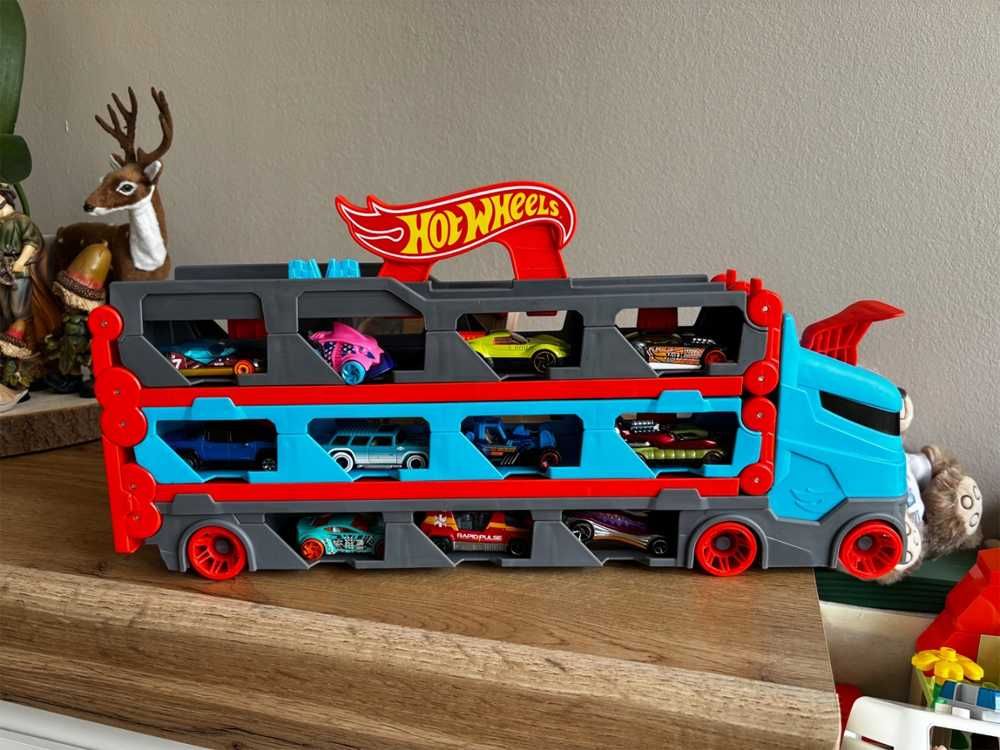 Hot Wheels ZESTAW Transporter + Tor Dinozaur t-rex + 4 autka gratis!!!