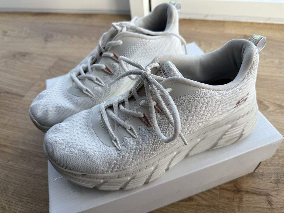 Кросівки сіточка 38 р, skechers