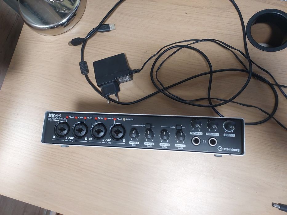 Звуковая карта Yamaha Steinberg UR44