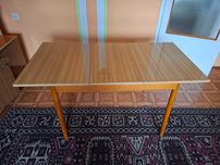 Stol do salonu/jadalni rozkładany