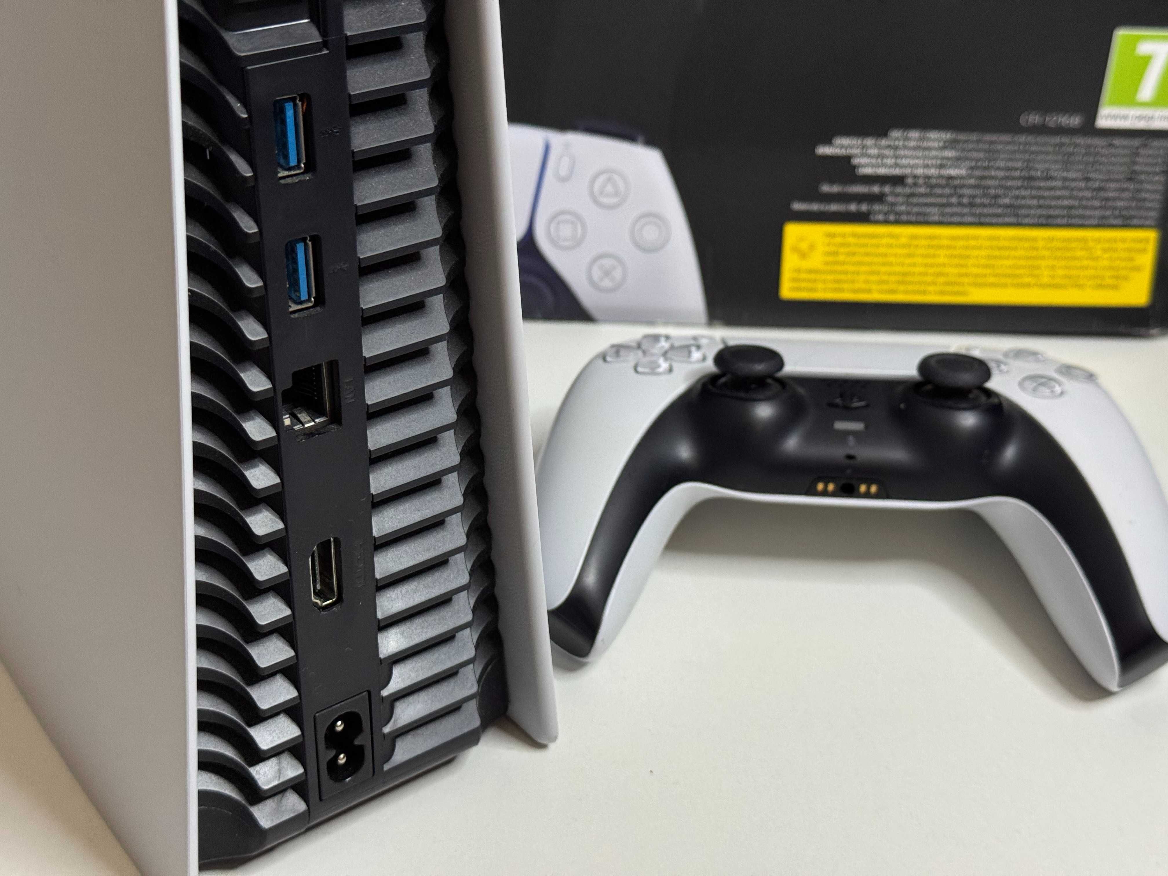 Konsola PlayStation 5 PS5 825GB z Padem Super Stan
