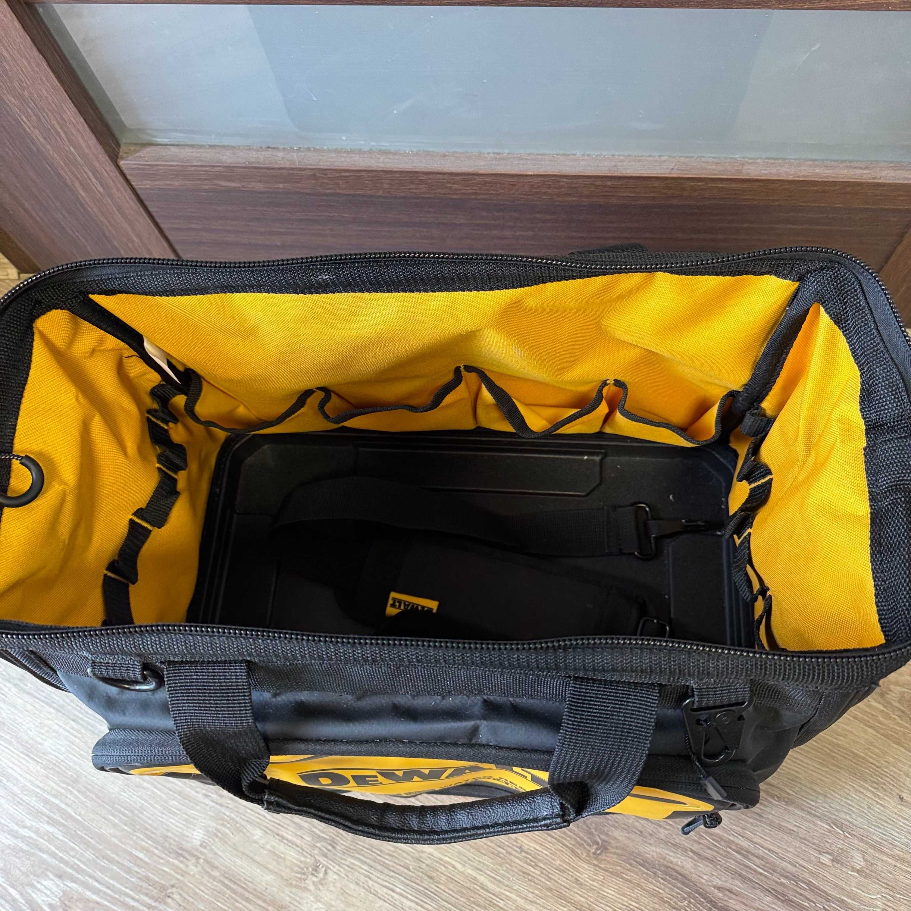 Torba 20' na narzędzia z 33 kieszeniami SoftStorage DeWalt DWST60104-1