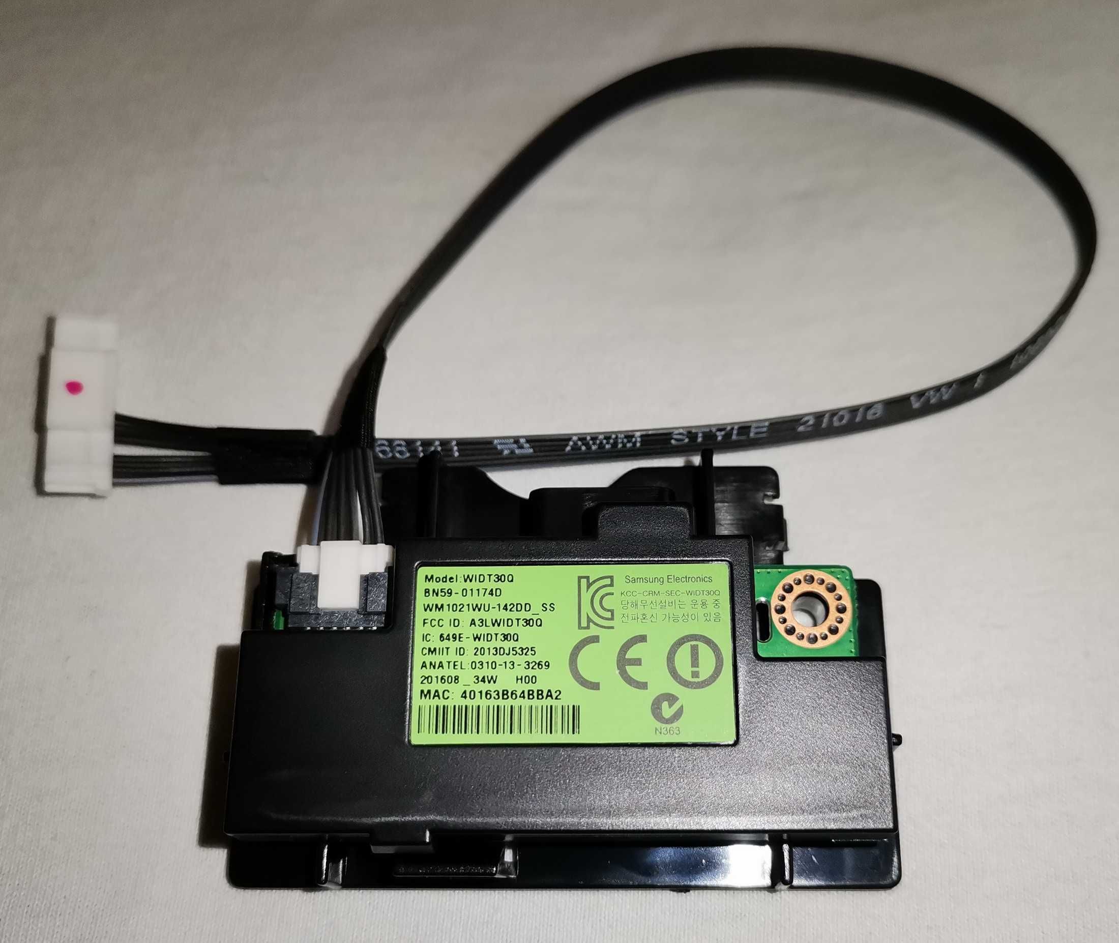 Moduł WiFi WIDT30Q z TV Samsung UE40KU6000W