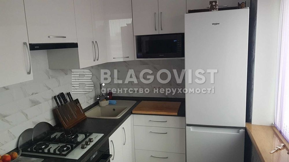 Продаж 1 К квартири ст.м. Героїв Дніпра