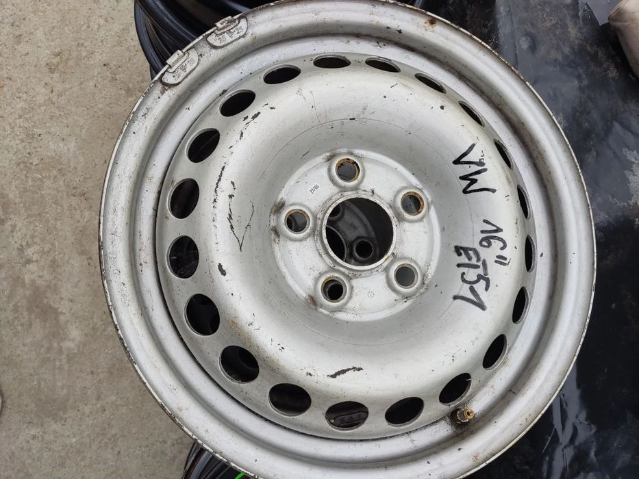 Felgi stalowe VW Volkswagen 16 cali ET51 5x120 61/2Jx16H2