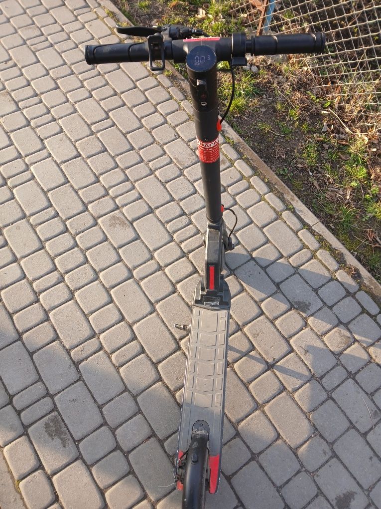 Елекросамокат SPARK