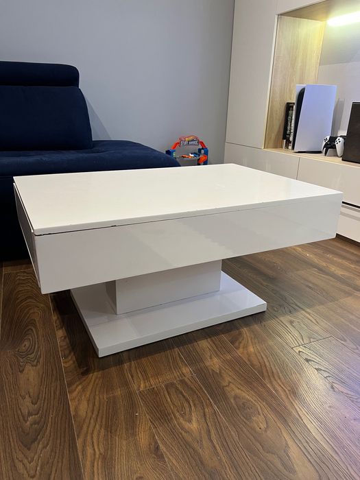 Stół kawowy biały