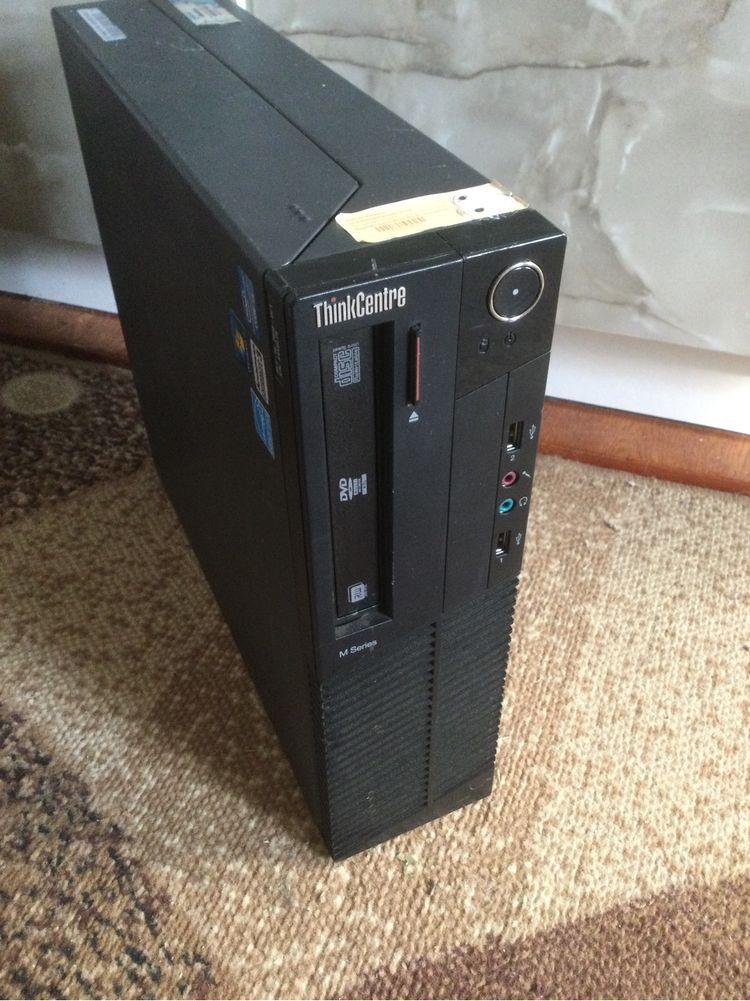 Продам системний блок lenovo thinkcentre m82 4 ядра 8 гіг