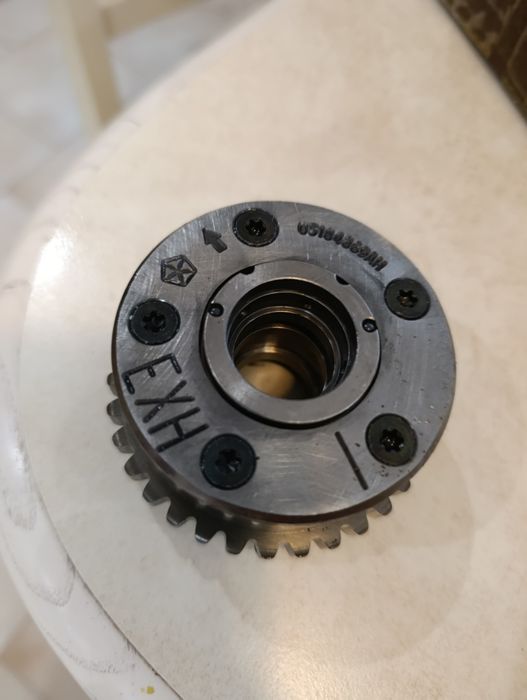 Фазорегулятор, шестерня розподільчого валу двигуна 3.6 Pentastar