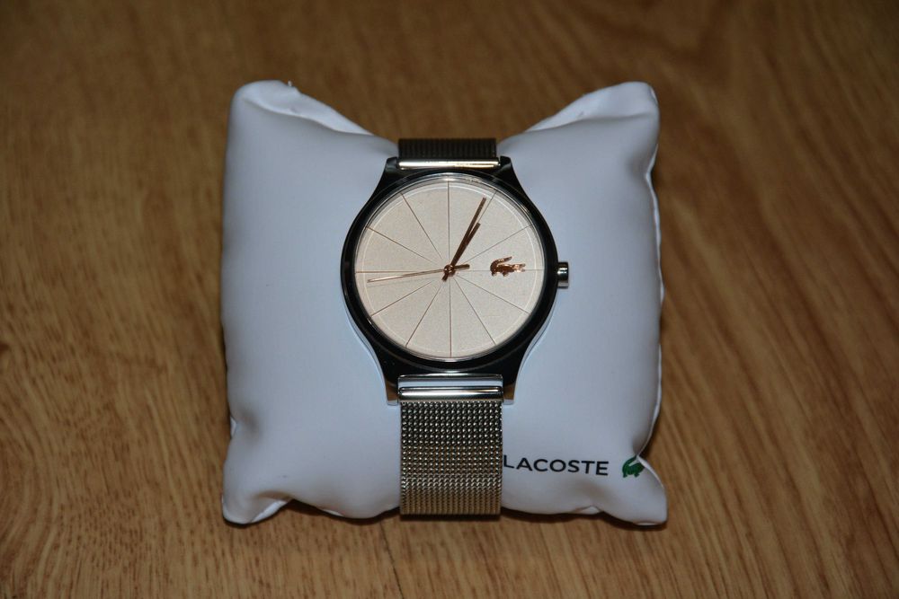 Zegarek Lacoste Nikita pudrowy róż na bransolecie mesh