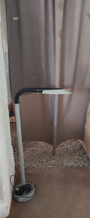 Candeeiro de pé -  flexível