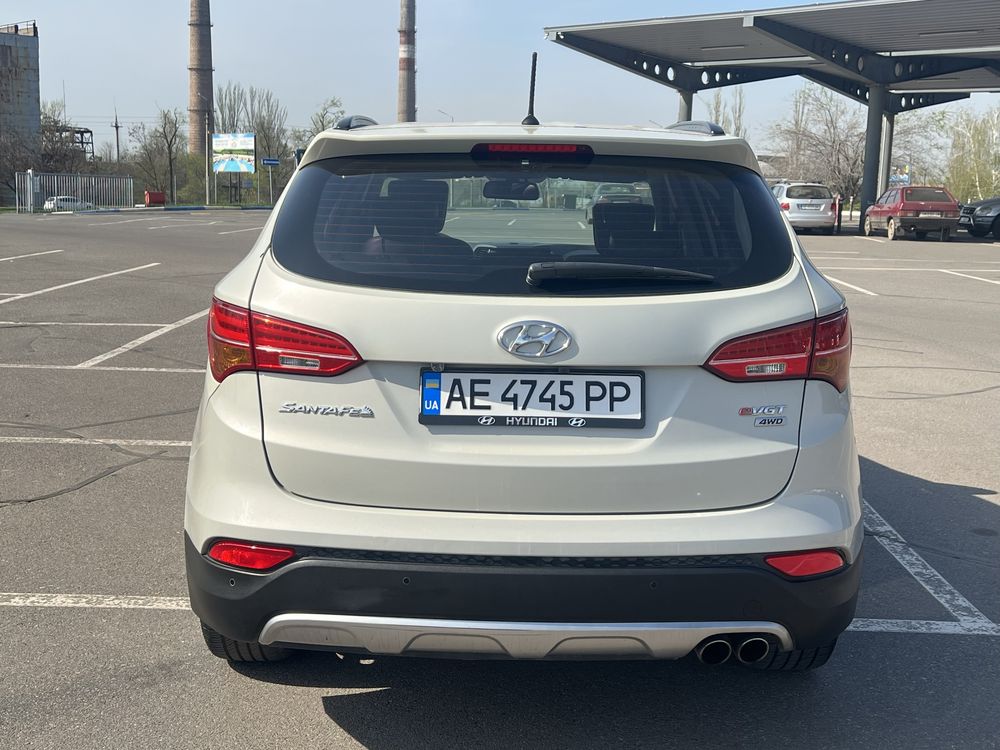 Hyundai Santa Fe 2,2 дизель Автомат 7 мест