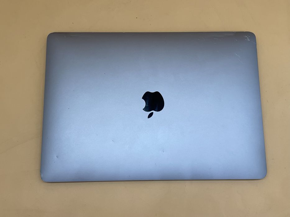 Macbook air 2020 m1 всього 90 циклів! Mac os 26!