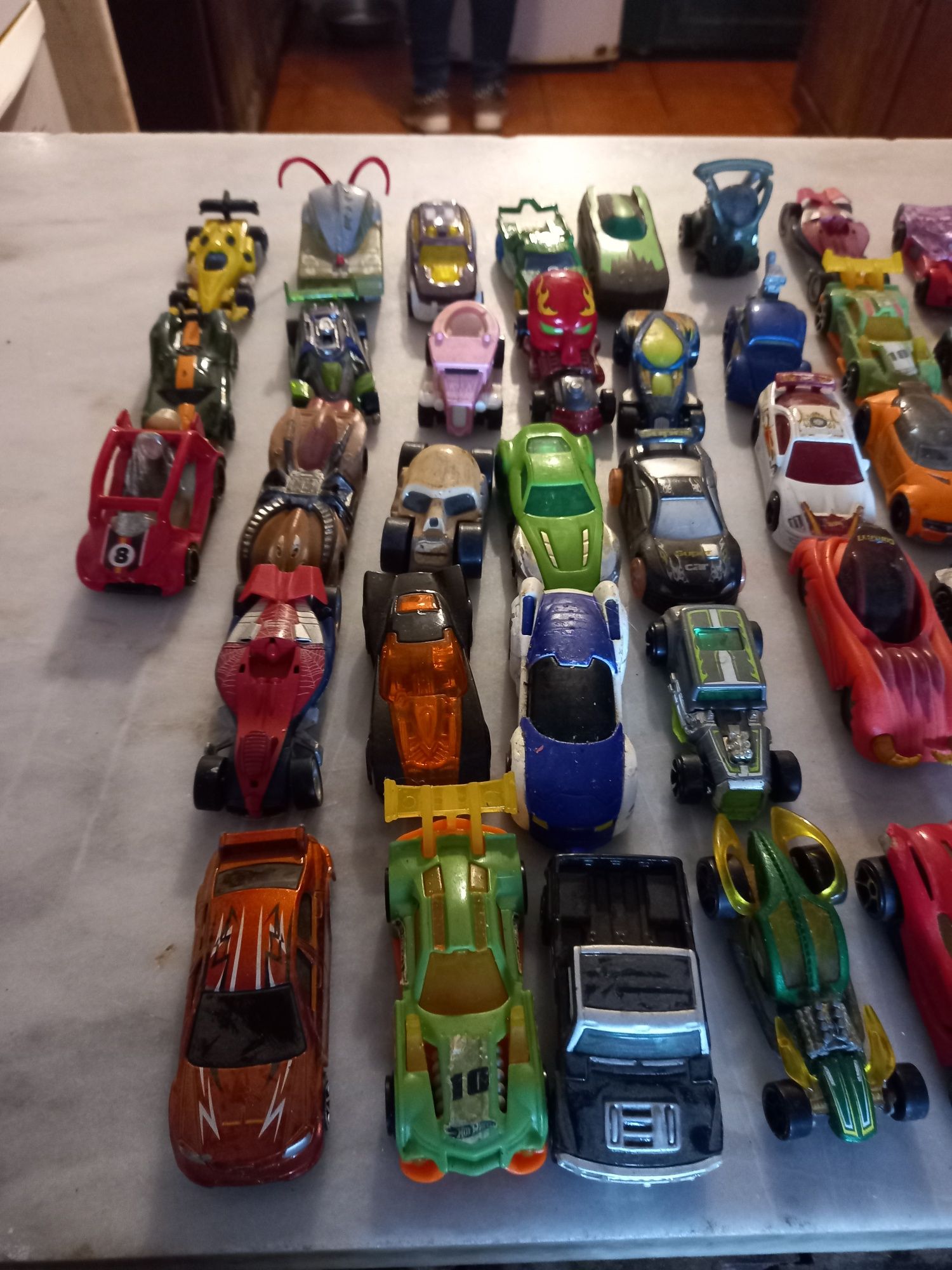 Conjunto de 107 Carrinhos Hotwheels/Outros