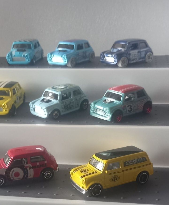 14 mini's hot wheels vs matchbox
