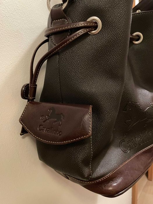 Mala bucket bag castanho Cavalinho