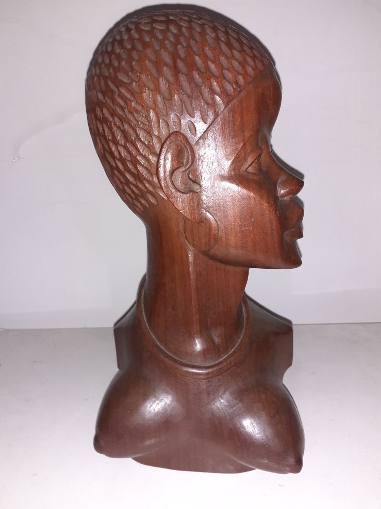 Busto de mulher africana