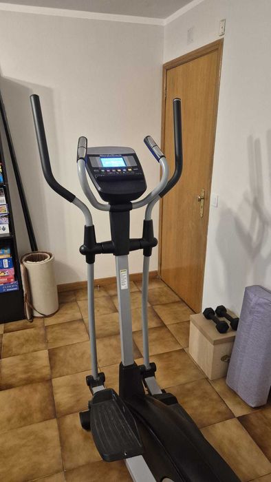 Elíptica NordicTrack C 7.5 - Sensores Cardíacos + entrada Mp3/Ipod