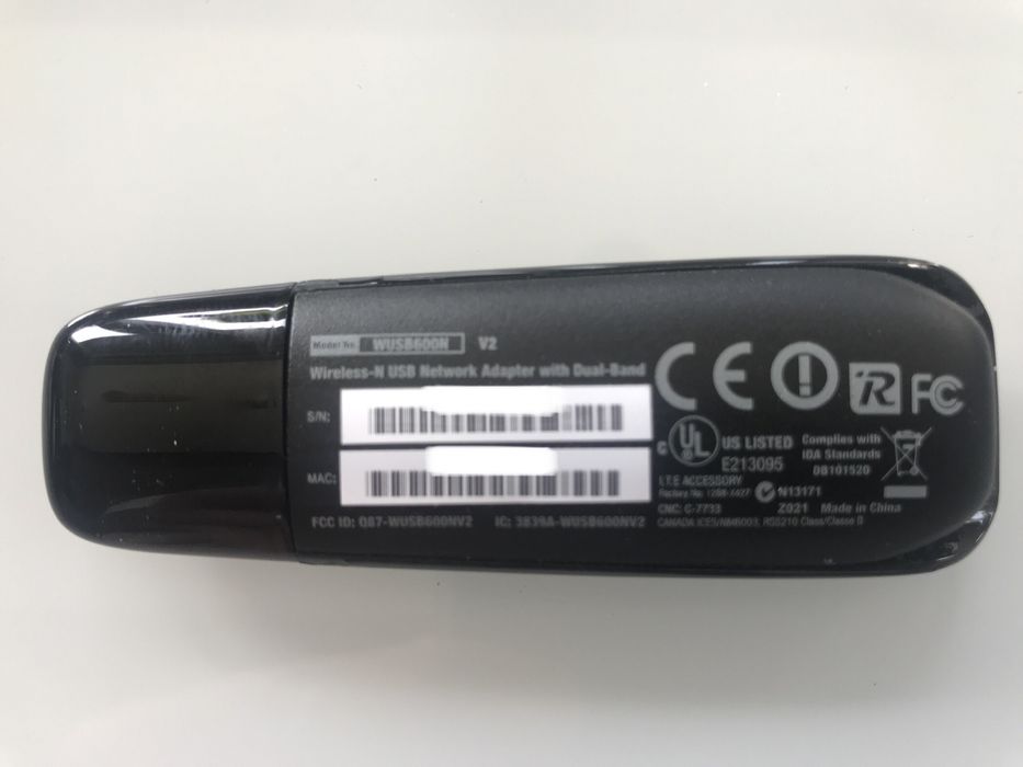 Selling 2 Cisco wireless antennas + 2 USB extension cables64284555866371122