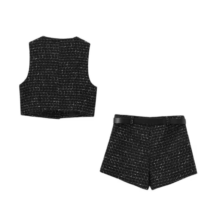 Костюм Zara чорний твід шорти,жилет розмір ХС