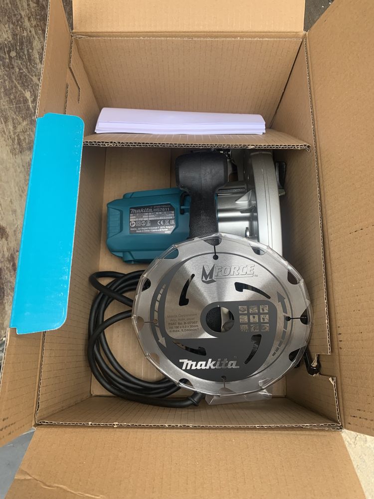 Дискова пила Makita HS7611