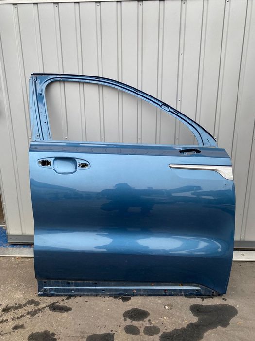 KIA SORENTO 4 IV 2020-2024r DRZWI PRZEDNIE PRAWE PRAWY PRZÓD + listwa chromowa ozdobna  chrom